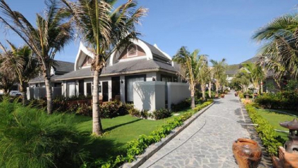 Sân vườn Champa Resort & Spa Phan Thiết