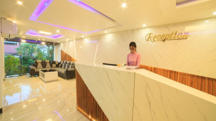 Khu vực Lễ tân Cherry Hotel Huế