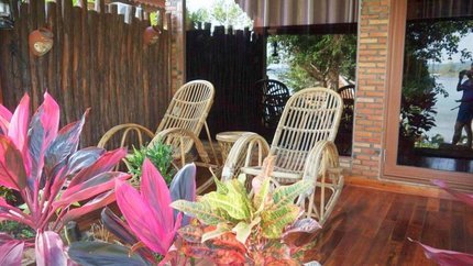 Ban công rộng rãi, thiết kế cổ xưa