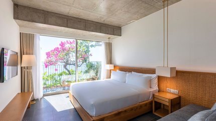 Không gian phòng ngập nắng