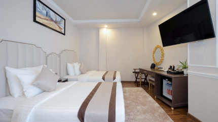 Deluxe - Cicilia Sài Gòn