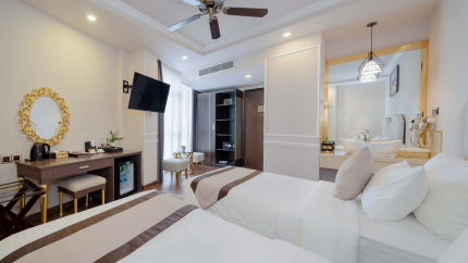 Deluxe - Cicilia Sài Gòn