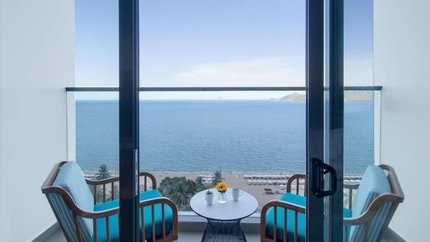 Ban công ngắm biển cực chill