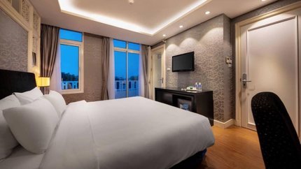 Phòng với góc nhìn hướng ra thành phố