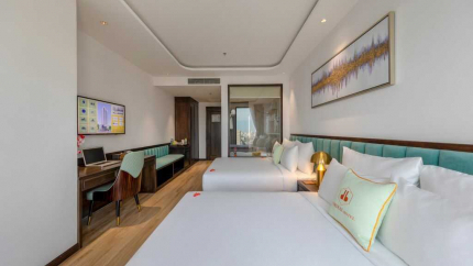 Luxury Twin City View Tại Cordial Grand Hotel 4*
