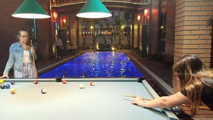 Hồ bơi ngoài trời và các dịch vụ