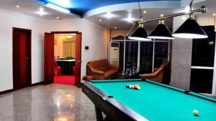 Bàn Bi - a tại khách sạn