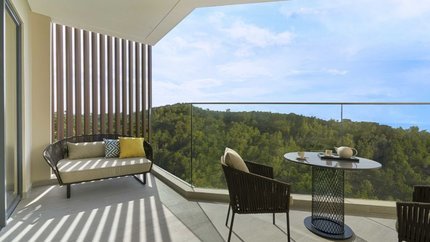 Ban công rộng rãi, thoáng mát