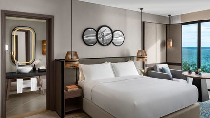 One-bedroom Suite Oceanfront View