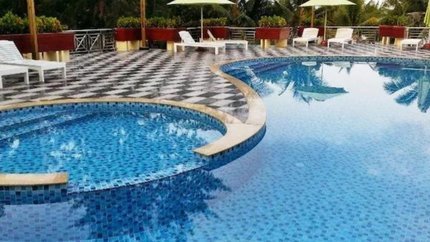 Hồ bơi tại Cửu Long - Phú Quốc Resort