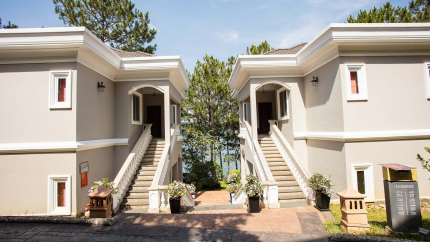 Jasmine View Đà Lạt Edensee Lake Resort & Spa