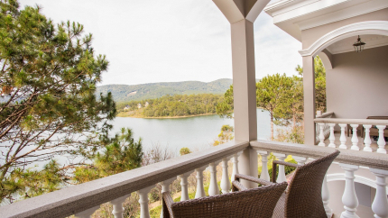 Ban côngĐà Lạt Edensee Lake Resort & Spa