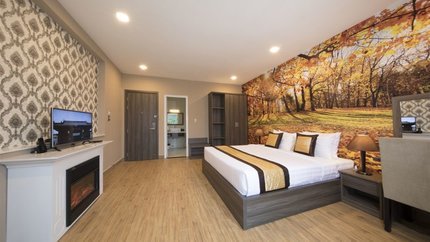 Villa 6 Bedrooms Lake View