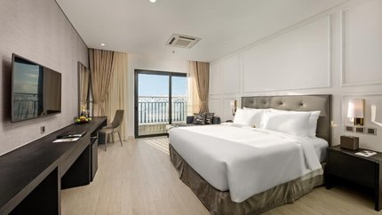 Deluxe Golden Bay Double / Twin
