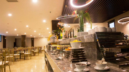 Nhà Hàng Khách Sạn Daisy Gold Đà Lạt