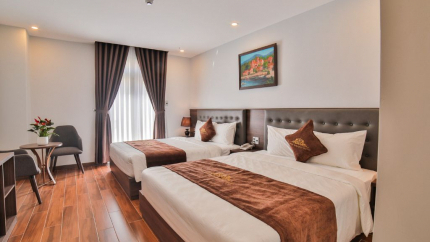 Phòng Deluxe Quad tại Paradise 3*