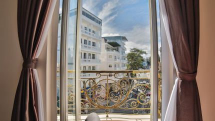 Phòng Deluxe Triple tại Hotel Dalat Paradise 3*