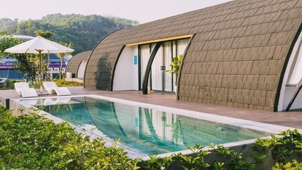 Hồ bơi riêng ngoài trời