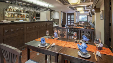 Nhà hàng Cau tại khách sạn De Syloia Hà Nội