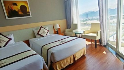 Phòng Deluxe City View With Balcony