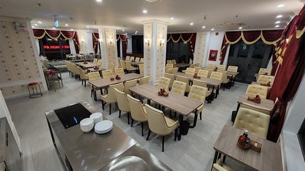 Nhà Hàng Sang Trọng