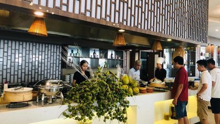 Nhà hàng tại khách sạn