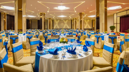 Không gian tiệc tại Diamond Bay Nha Trang Hotel