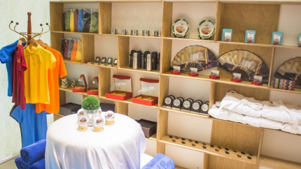 Cửa hàng Boutique Souvenir tại Diamond Bay Nha Trang Hotel 5 sao