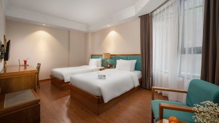 Superior Twin bedroom