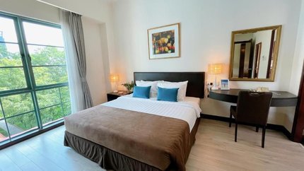 01 Bedroom Suite
