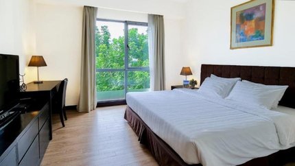02 Bedroom Suite