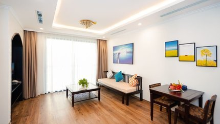 Phòng khách đơn giản, cổ điển