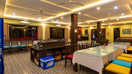Nhà Hàng Dong Ne Hotel & Resort 3*