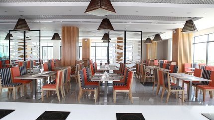 Nhà hàng tại khách sạn