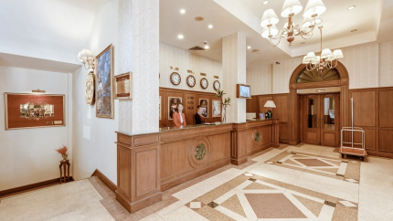 Khu vực lễ tân Khách sạn Đà Lạt Du Parc