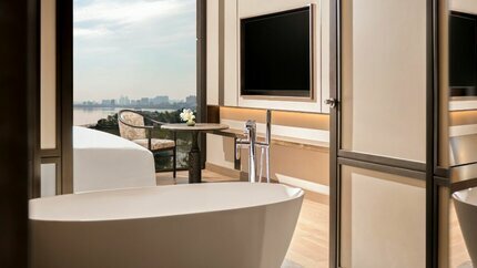 Gam màu be hiện đại