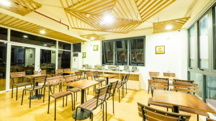 Nhà hàng tại Ecstasy Hotel