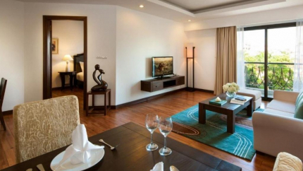 Phòng One - Bedroom tại khác sạn 5 sao Elegant Suites Westlake