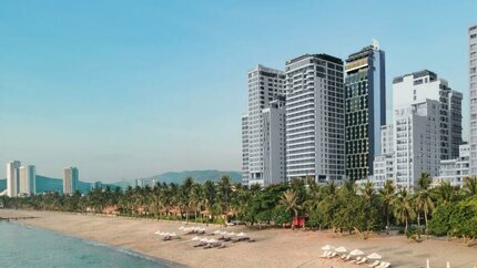 Overview Emerald Bay Hotel & Spa