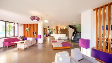 Sảnh chờ rộng lớn, thoáng mát