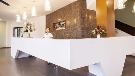 Lễ tân thiết kế sang trọng, rộng lớn