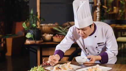 Món ăn của nhà hàng được chế biến bằng những nguyên liệu địa phương