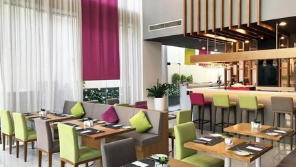 Nhà hàng tại Êmm Hotel Saigon