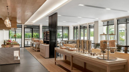 Nhà hàng tại khách sạn Fairfield By Marriott South Bình Dương