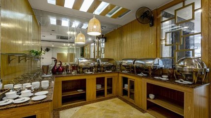 Nhà hàng với đa dạng các món ăn ngon