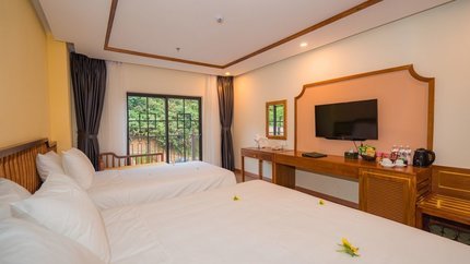 Phòng được thiết kế với phong cách nhẹ nhàng trang nhã