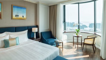 Đón Ánh Nắng Hạ Long Tại Deluxe Golf View