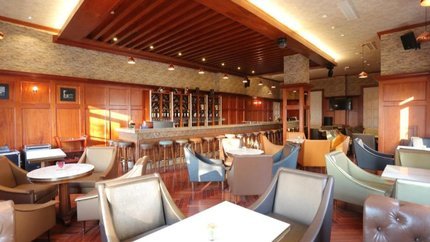 Quầy bar