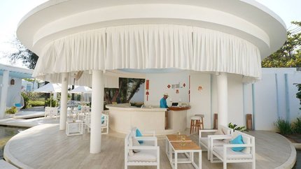 Quầy bar sân vườn