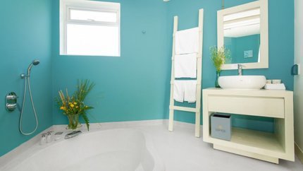 Phòng tắm khép kín, đấy đủ tiện nghi